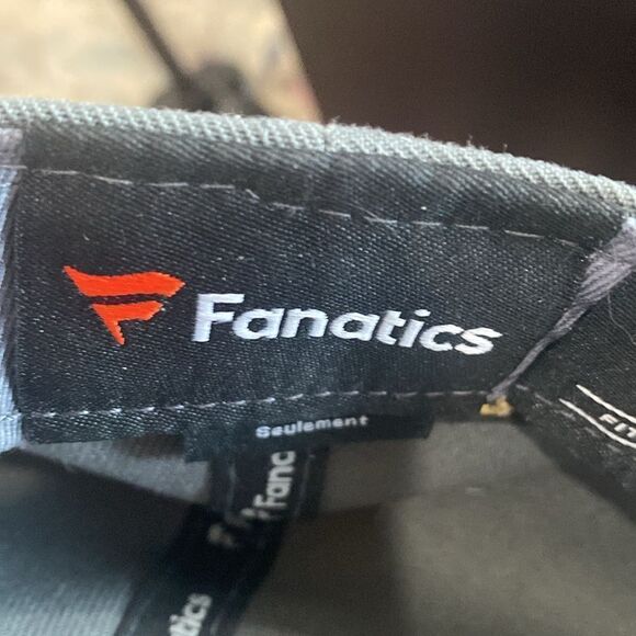 Las Vegas Golden Knights Mens Gray Hat Size 7 5/8 Fanatics A-Flex NHL Hockey Cap - Picture 8 of 9